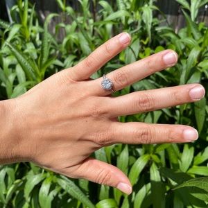 Pandora, Round Sparkle Halo, Ring, Size 4.5